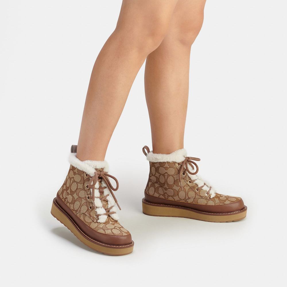 NWT Coach Outlet Imani Boot In Signature Jacquard - Picture 5 of 5